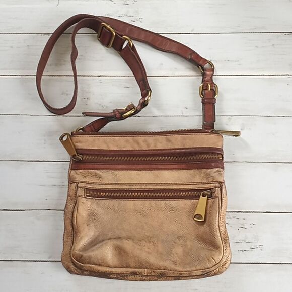 Fossil Crossbody Purse  - Picture 1 of 9